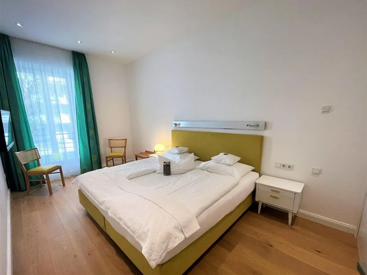 120Qm Deluxe Apartment Suites Christina Im Stil Design Hotel Vosteen Naehe Der Kaiserburg ニュルンベルク アパートホテル